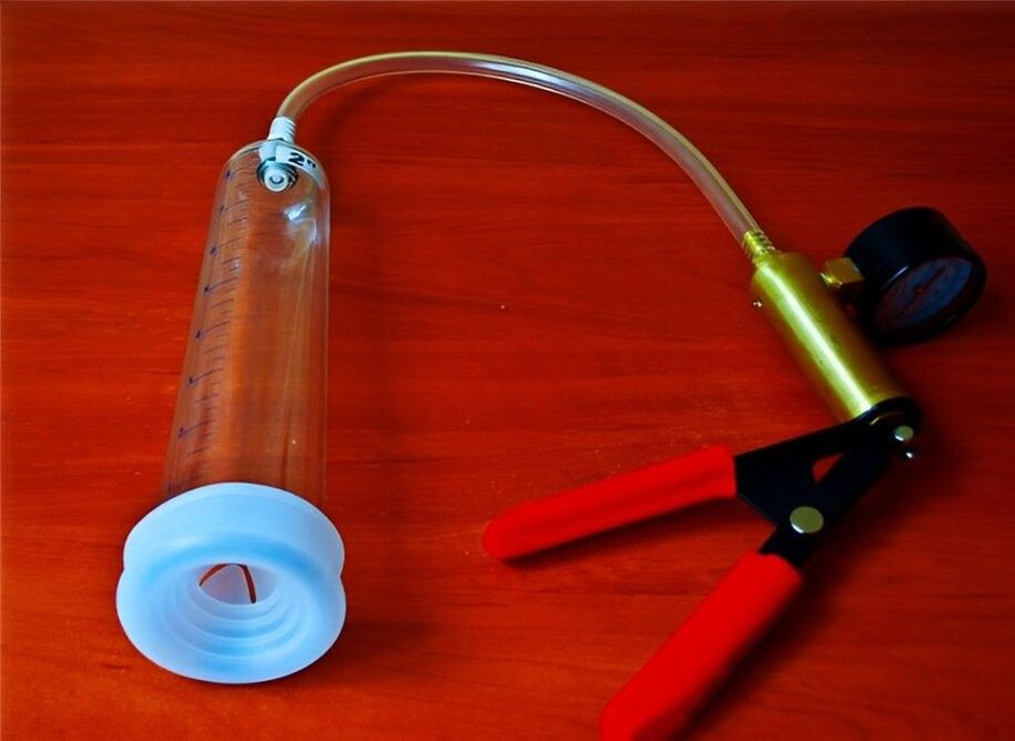 Pompa fatta in casa per l'ingrandimento del pene