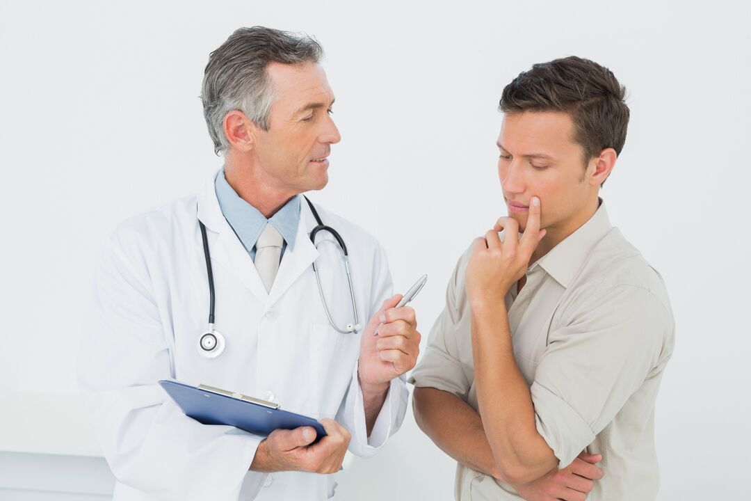 Consultazione con un medico sul costo dell’intervento di ingrandimento del pene