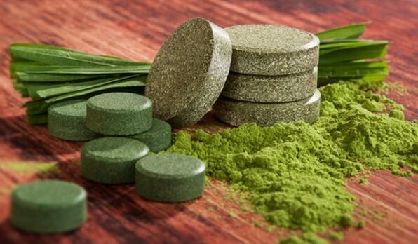 La spirulina è benefica per gli uomini grazie al suo alto contenuto di aminoacidi