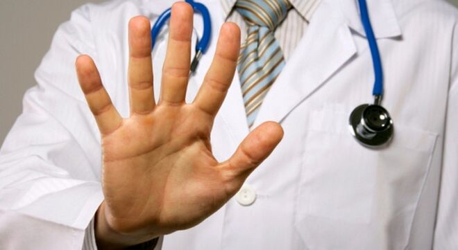 Il medico indica controindicazioni per l'ingrandimento del pene